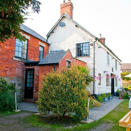 The Spotted Cow Hotel Belper Exterior photo